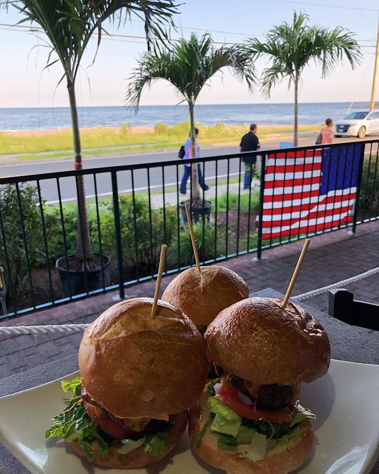 Dive Bar & Restaurant Visit CT